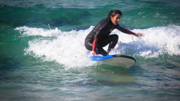 Lär dig att surfa i Tarifa